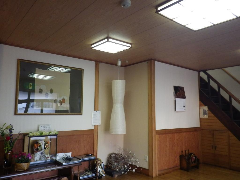 Uokagi Ryokan Nagoya Buitenkant foto